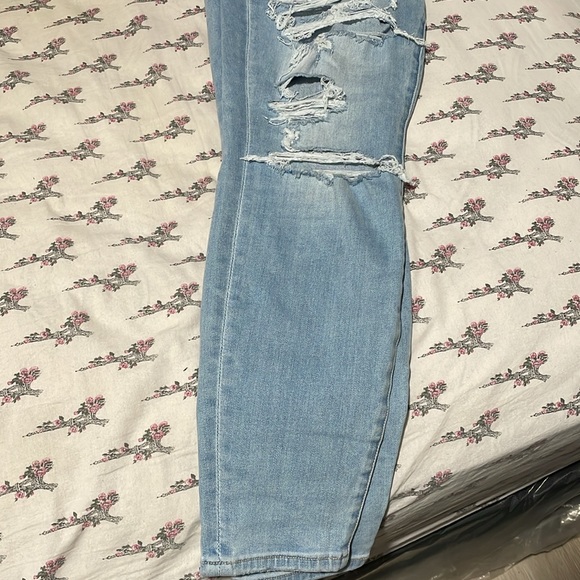 Jeans from American eagle and they are next level stretch and brand new - Picture 13 of 17